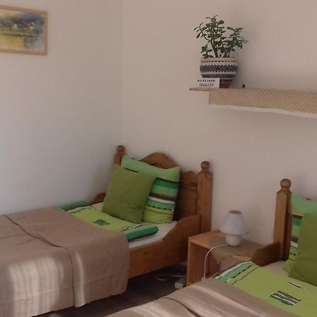 Rigófütty Vendégház Tiszaalpar Esterno foto