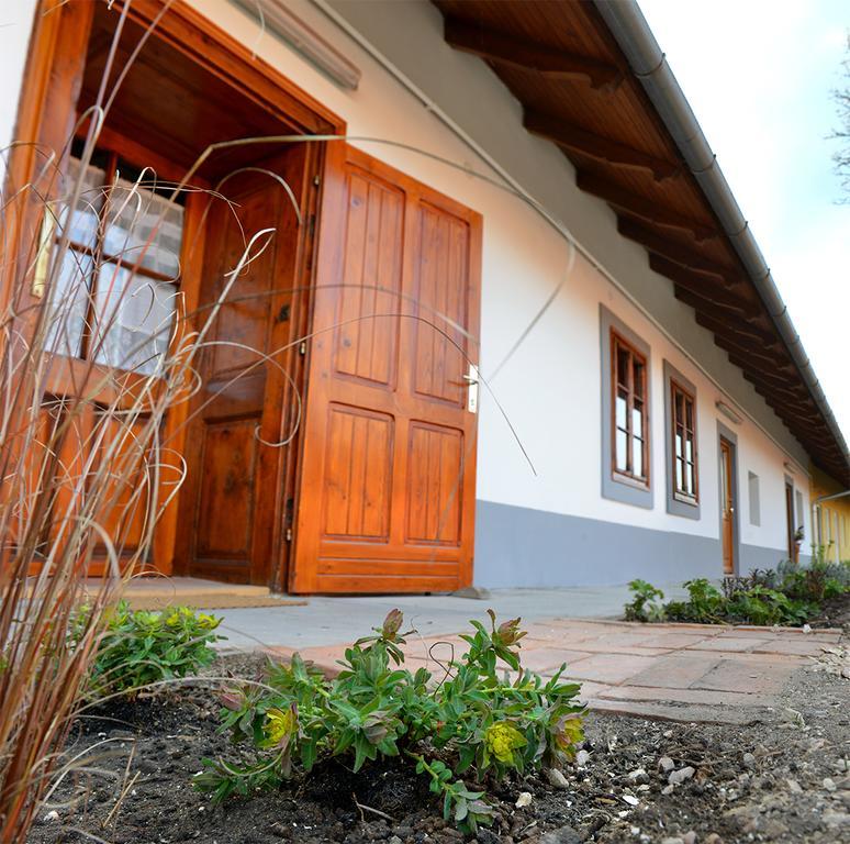 Rigófütty Vendégház Tiszaalpar Esterno foto