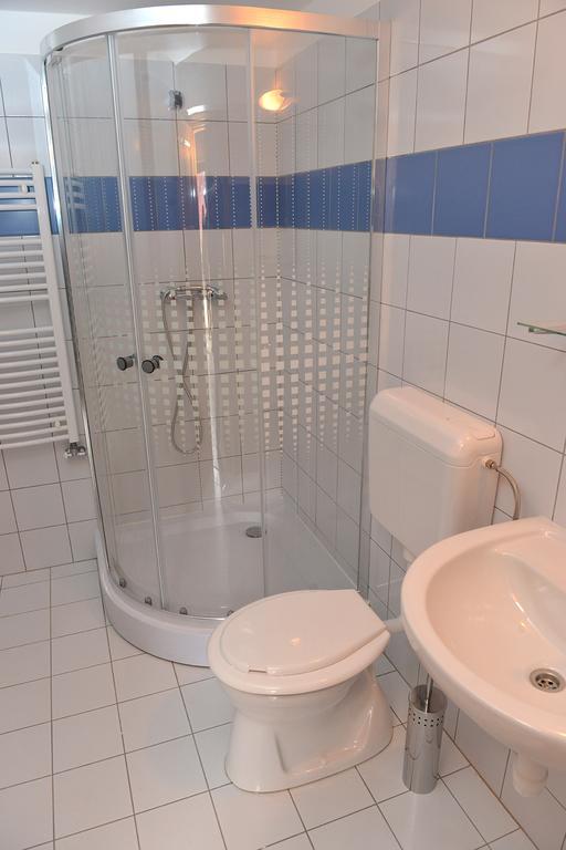 Rigófütty Vendégház Tiszaalpar Esterno foto