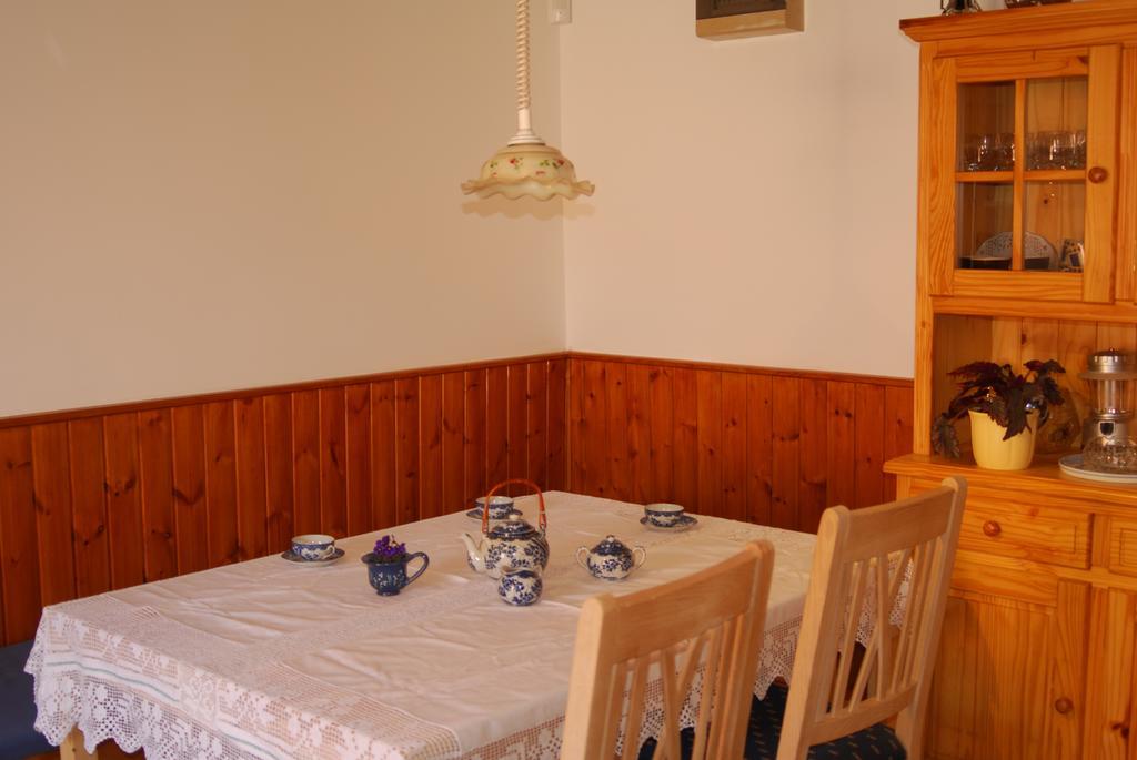Rigófütty Vendégház Tiszaalpar Esterno foto